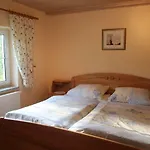 Weidengrund Burg Kauper Byhlen
