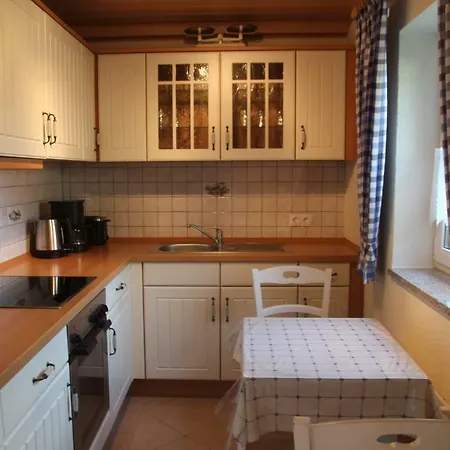 Weidengrund Burg Kauper *