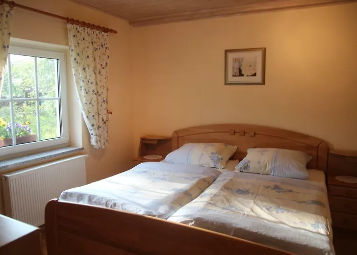 Weidengrund Burg Kauper Byhlen